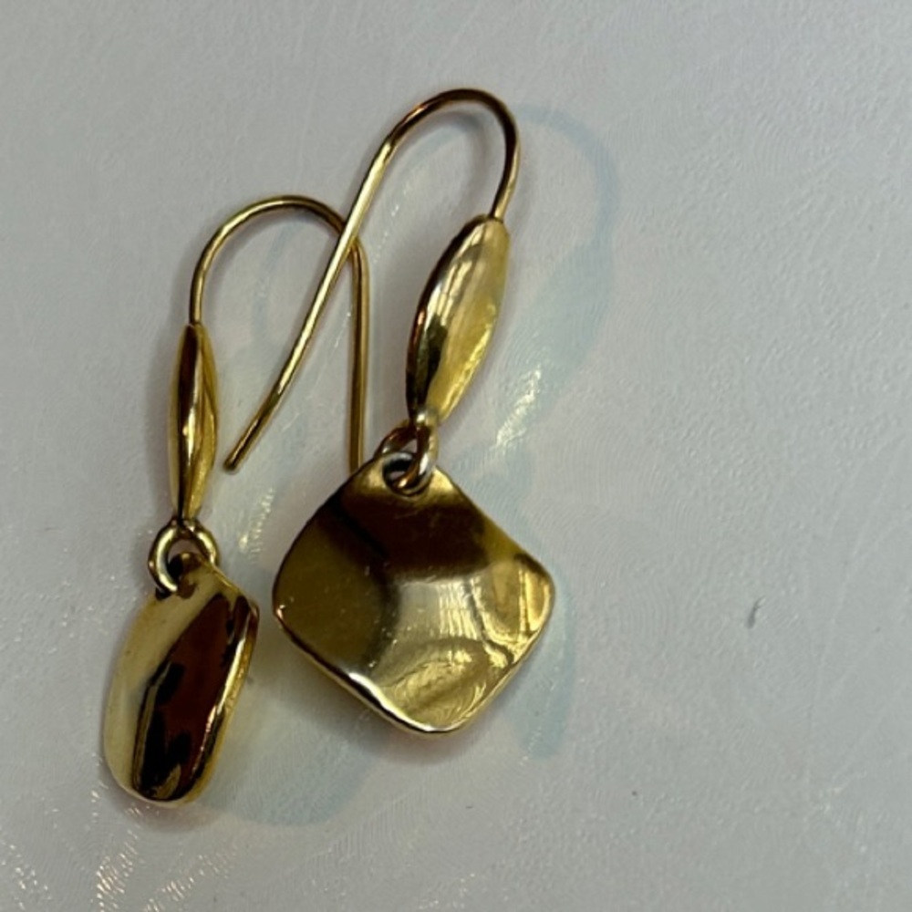 Elegant Gold Dangle Earrings